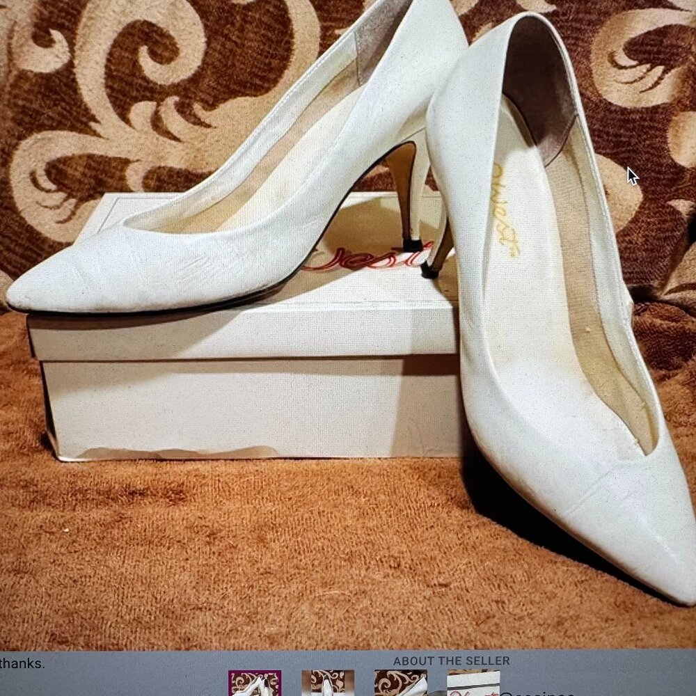 Nine West Classic White Leather Pumps, 8M